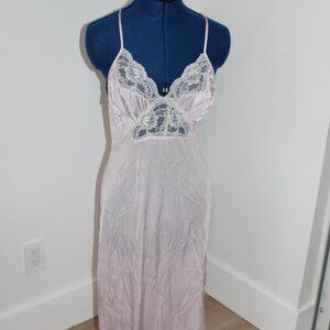 Gilead Vintage Womens Nightgown Lace Pink